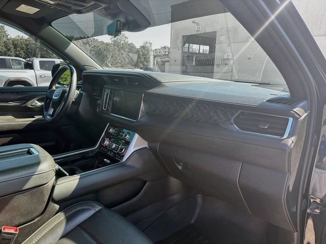Used 2023 GMC Yukon Denali AWD/4WD image 11