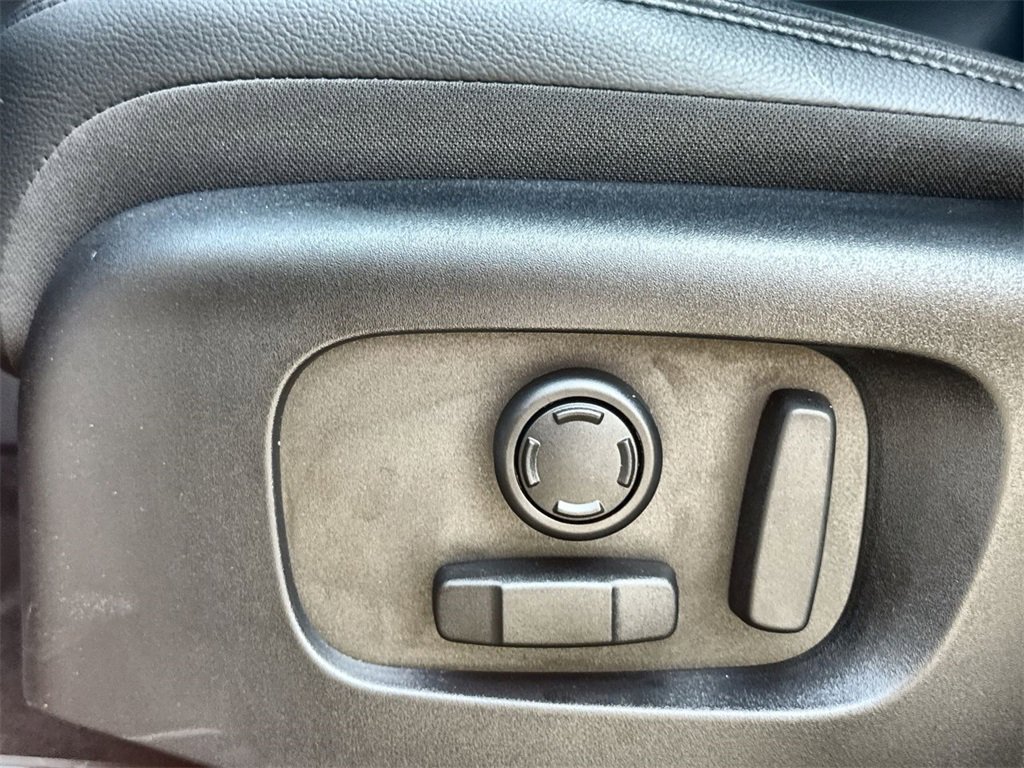 Certified 2024 Land Rover Range Rover Evoque Dynamic SE image 20