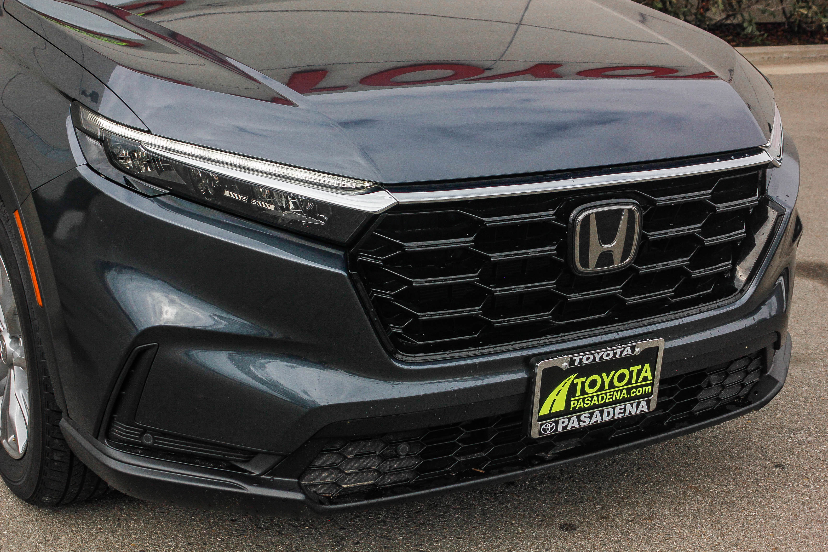 Used 2025 Honda CR-V EX-L image 5