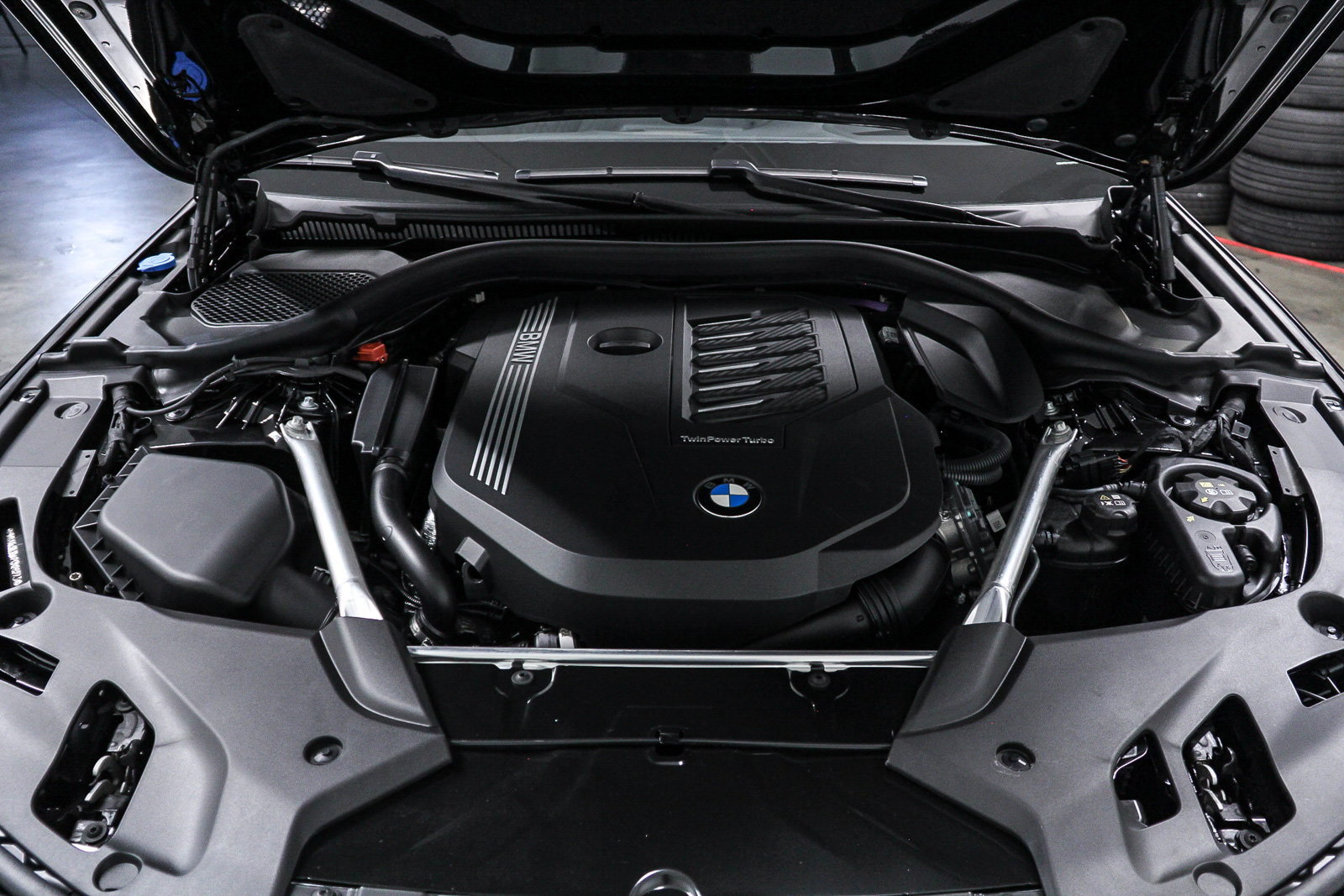 Used 2023 BMW 540i w/ M Sport Package RWD image 27