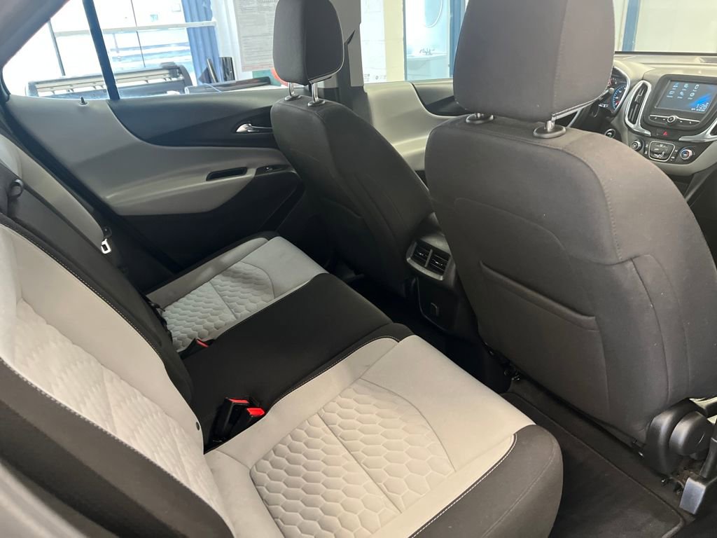 Used 2018 Chevrolet Equinox LS image 41