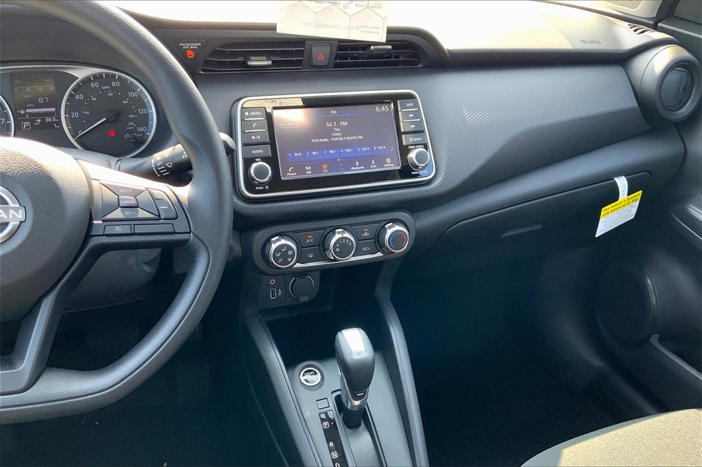 New 2025 Nissan Kicks Play S FWD image 8