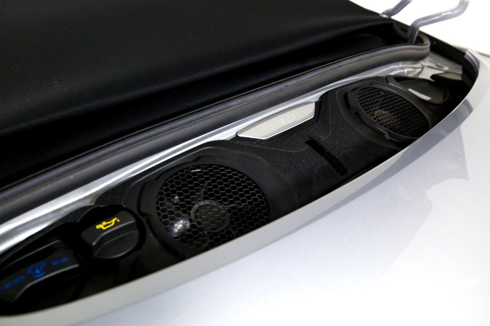 Used 2023 Porsche 911 Carrera w/ Premium Package RWD image 26