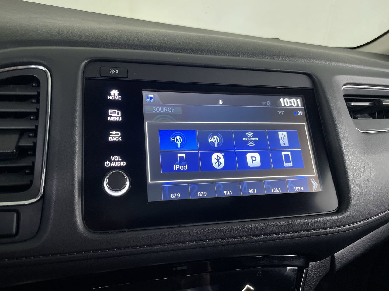 Used 2021 Honda HR-V EX image 14