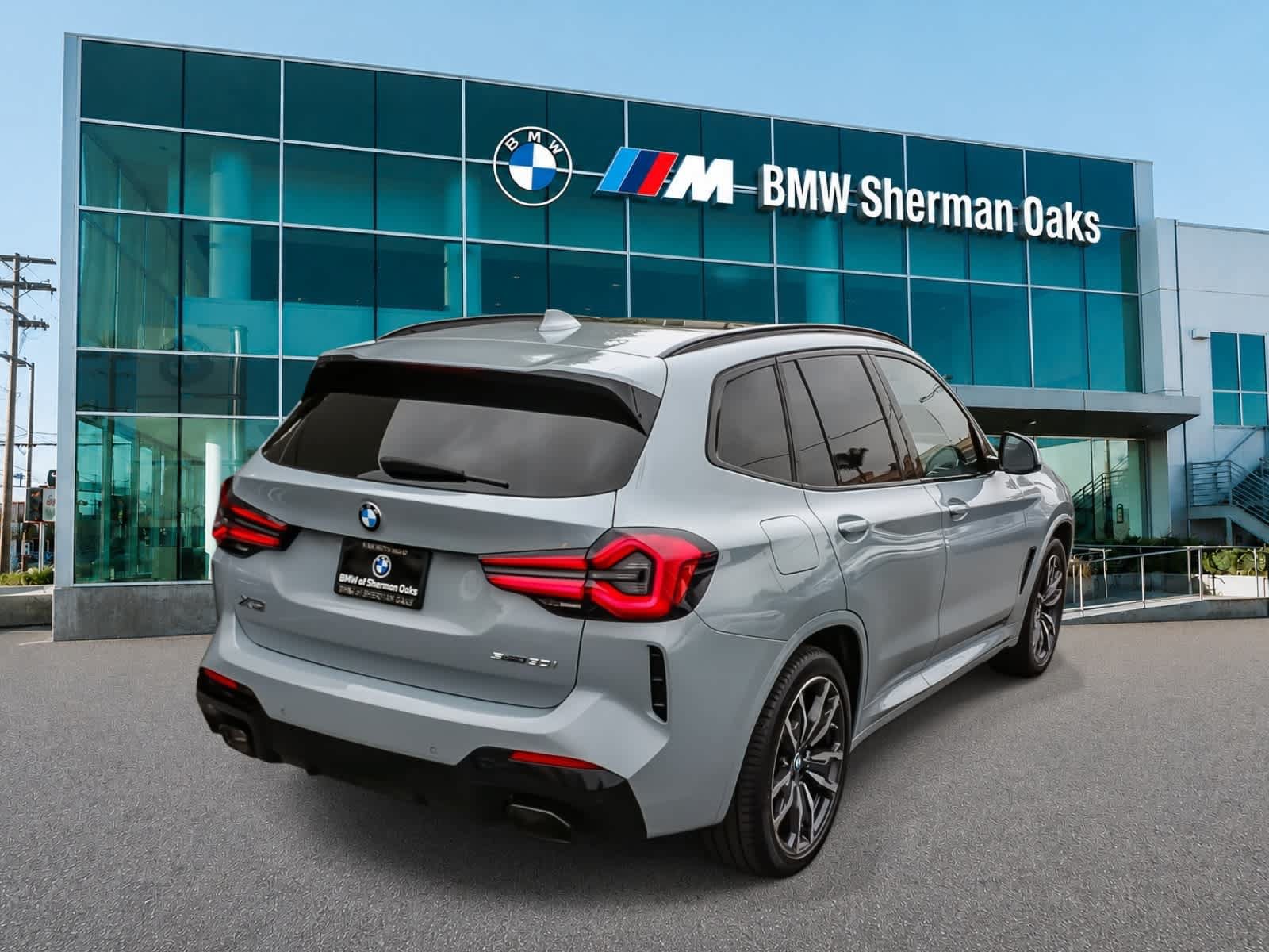 Used 2023 BMW X3 sDrive30i w/ M Sport Package RWD image 4