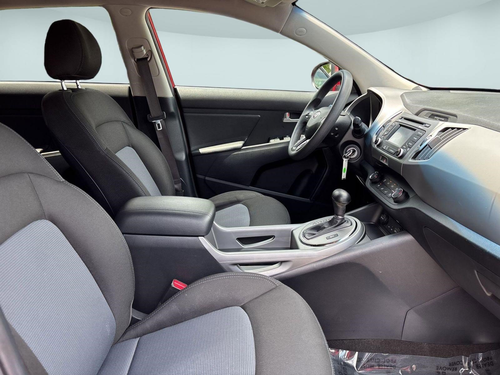 Used 2015 Kia Sportage LX AWD/4WD image 30