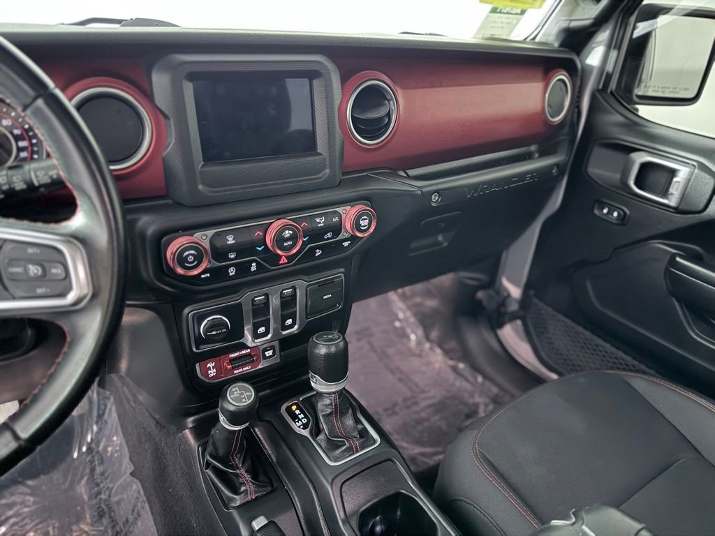 Used 2018 Jeep Wrangler Rubicon AWD/4WD image 14