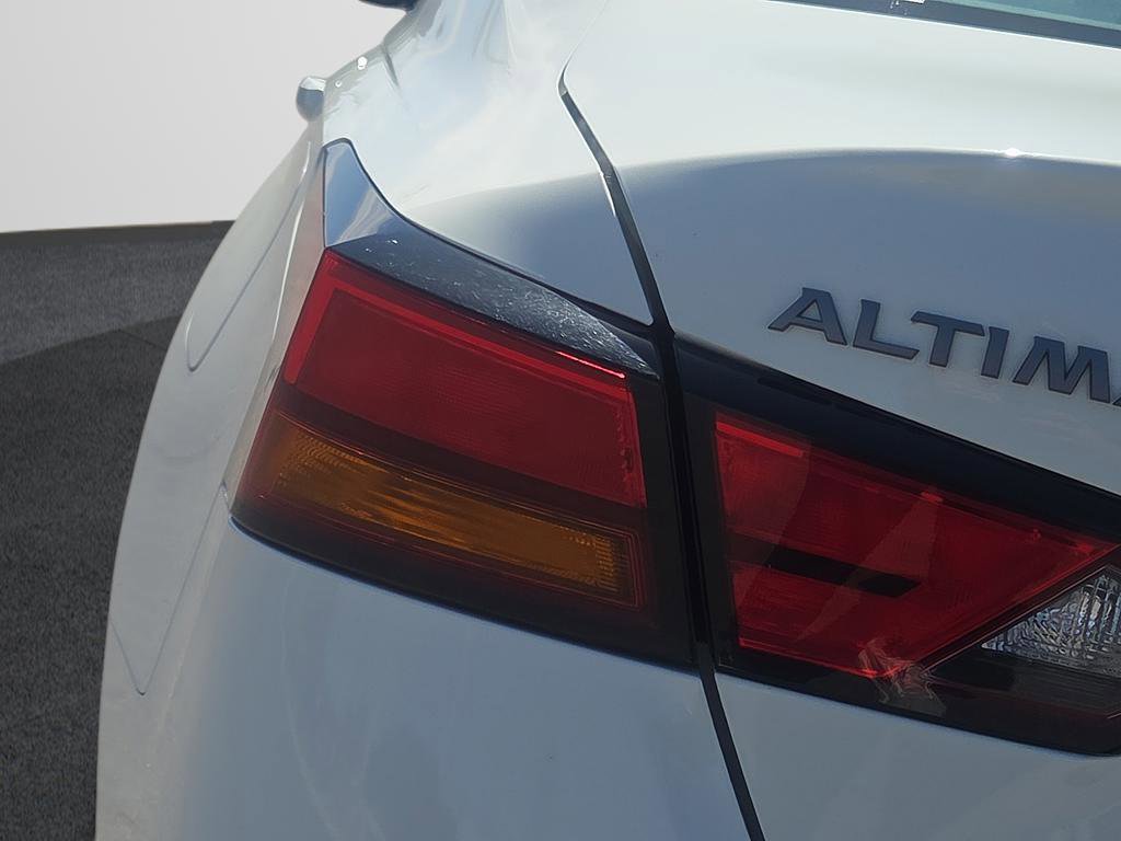 Used 2024 Nissan Altima 2.5 SR FWD image 20