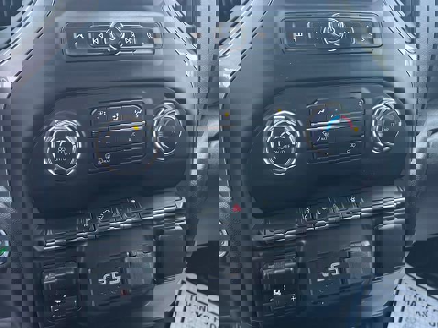 Used 2025 Chevrolet Silverado 2500 W/T w/ WT Convenience Package AWD/4WD image 21