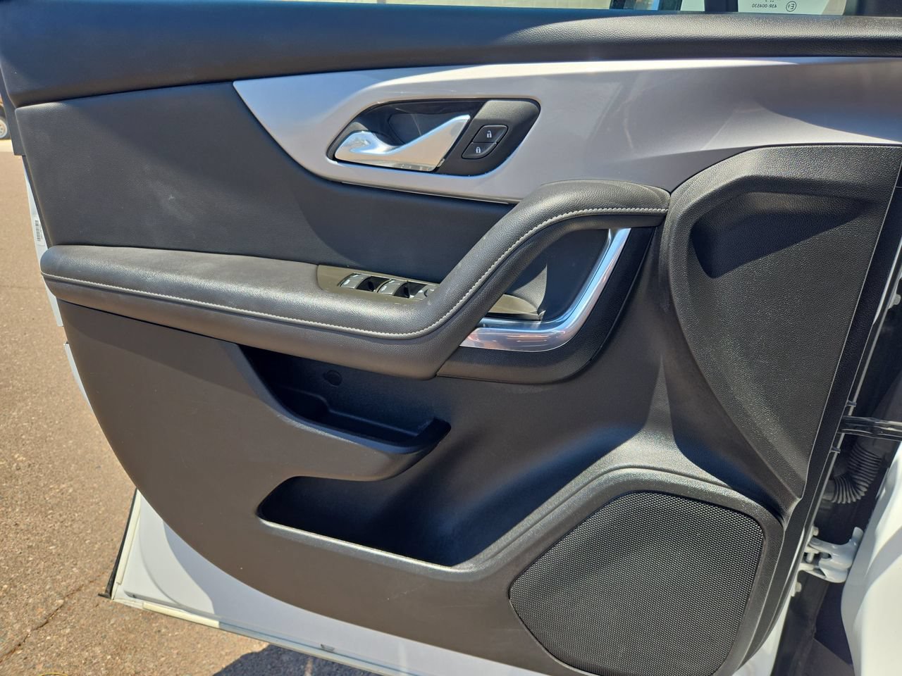 Used 2023 Chevrolet Blazer LT FWD image 25