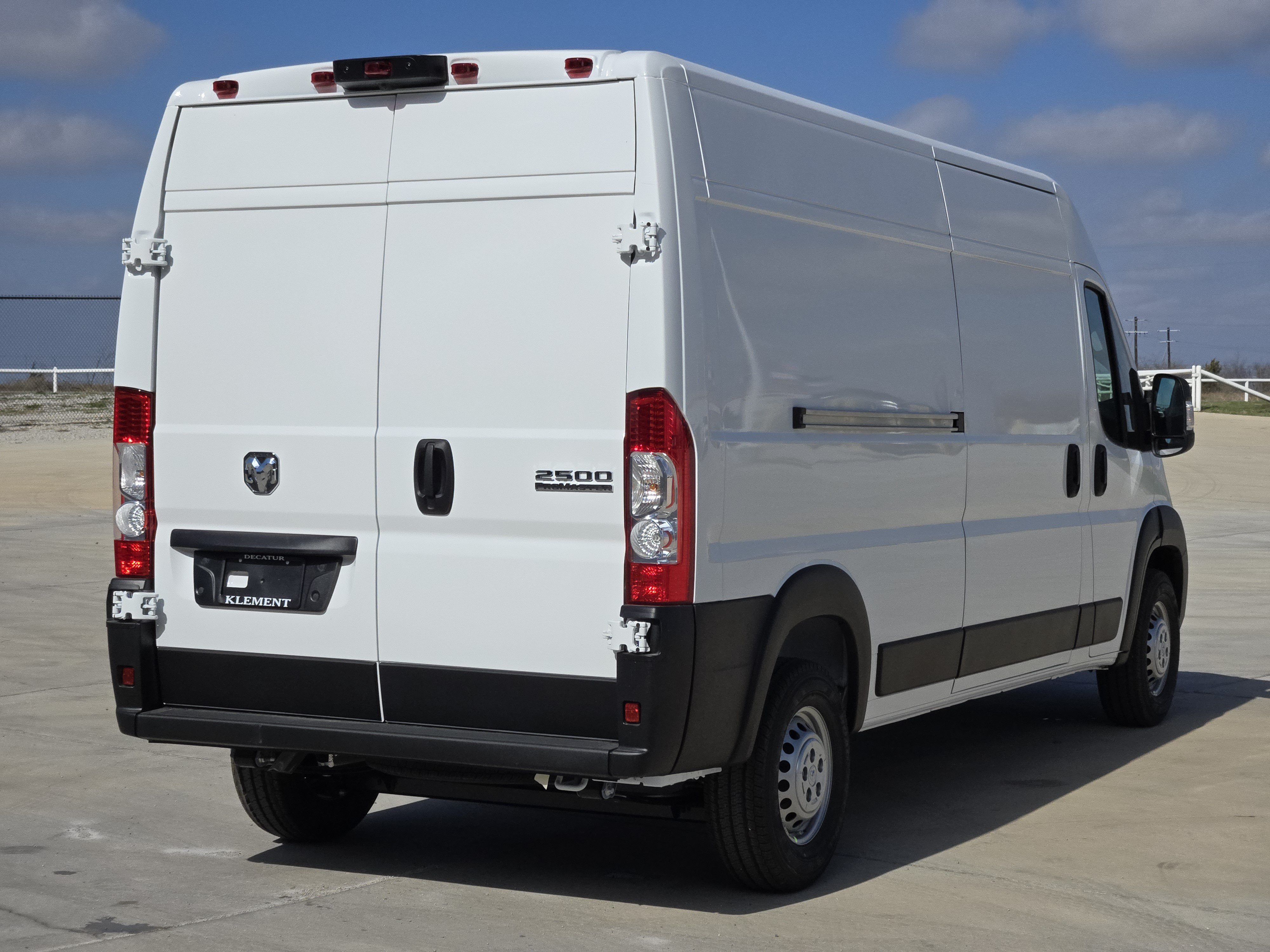 New 2026 RAM ProMaster 2500 w/ Convenience Group FWD image 4