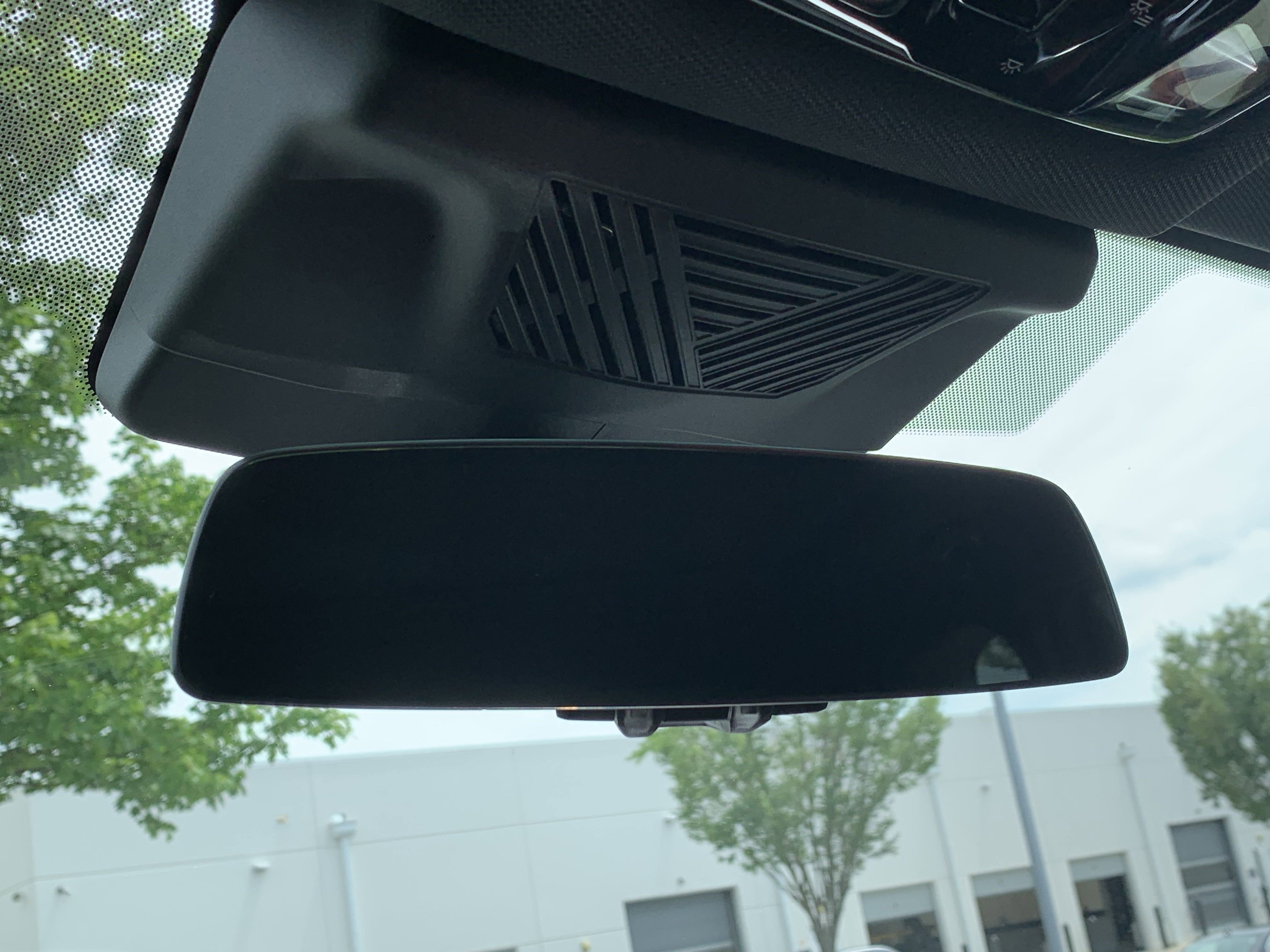 Used 2025 BMW X1 xDrive28i w/ Technology Package image 29