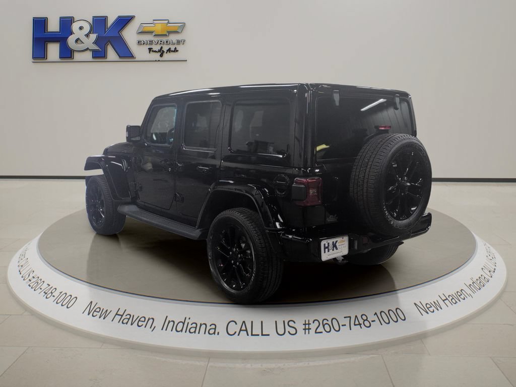 Used 2023 Jeep Wrangler Unlimited Sahara AWD/4WD image 4
