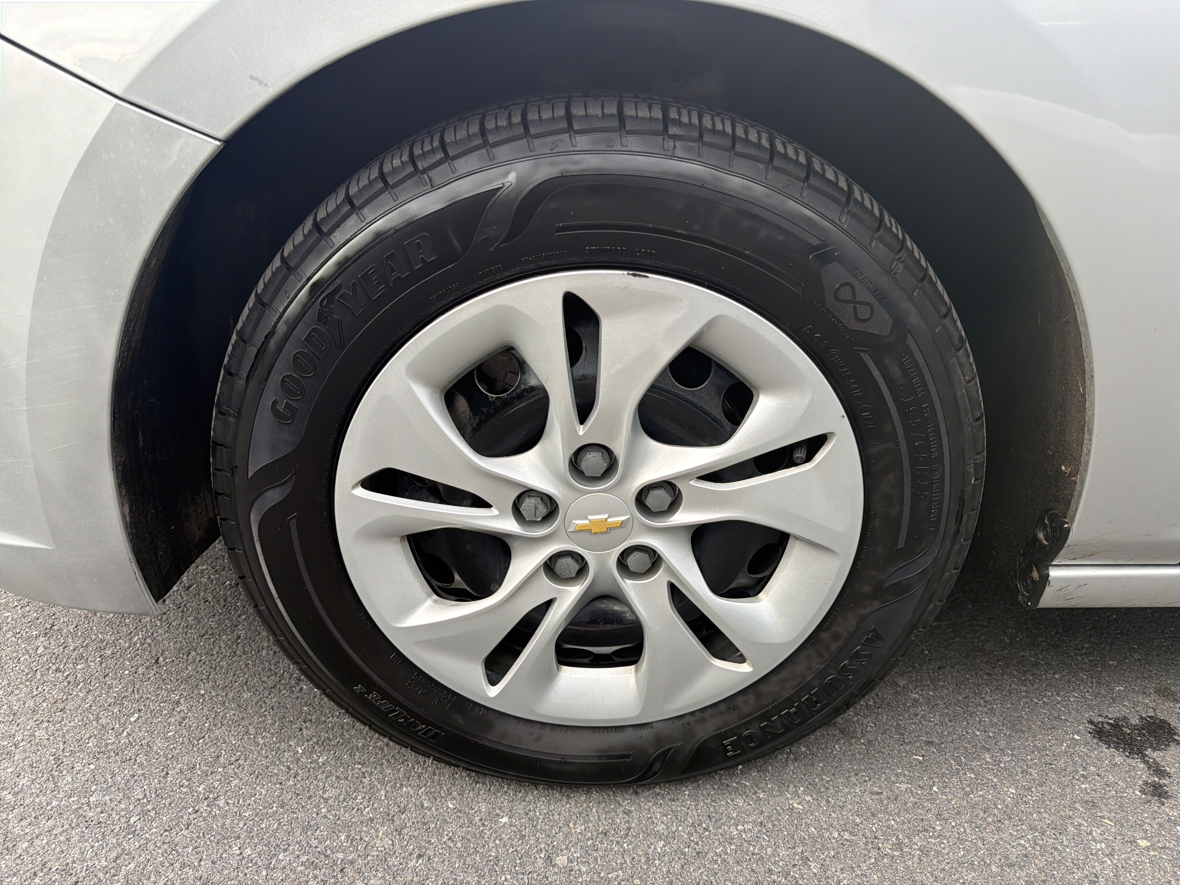 Used 2019 Chevrolet Cruze LS FWD image 11