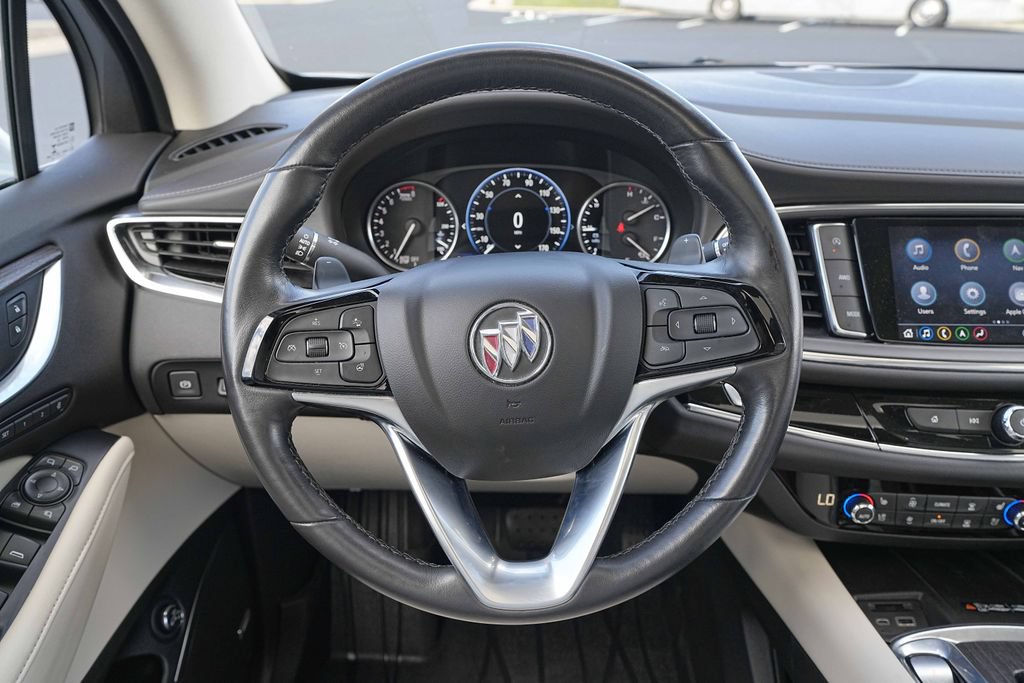Used 2022 Buick Enclave Avenir w/ Avenir Technology Package AWD/4WD image 33