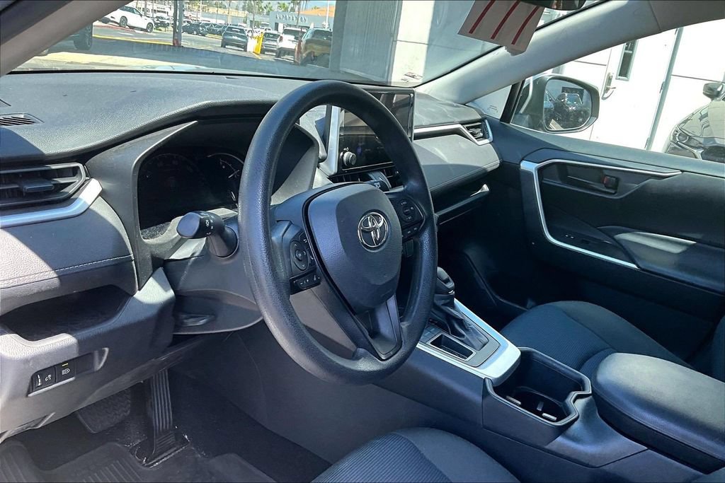 Used 2023 Toyota RAV4 LE FWD image 9