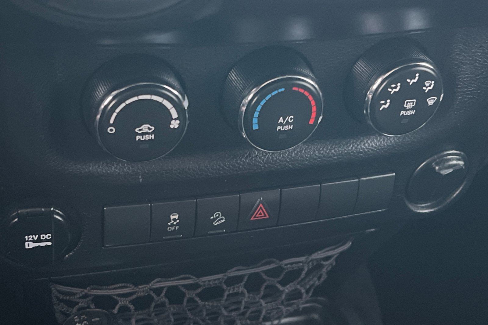 Used 2014 Jeep Wrangler Sport image 16