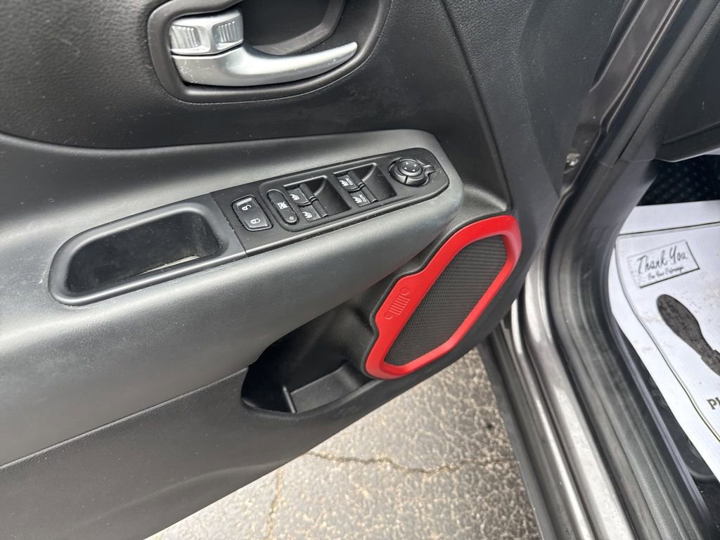 Used 2020 Jeep Renegade Trailhawk w/ Premium Leather Group image 16