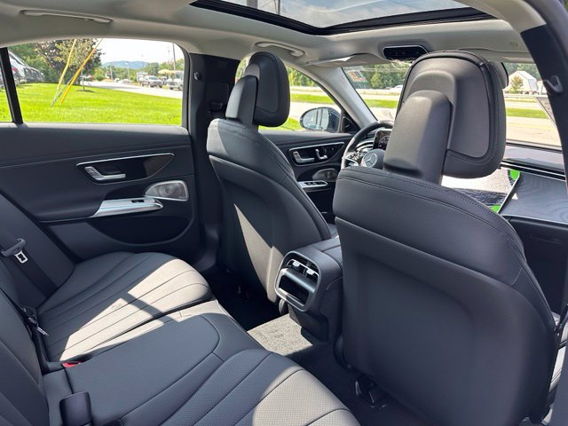 New 2027 Mercedes-Benz E 350 4MATIC Sedan image 21