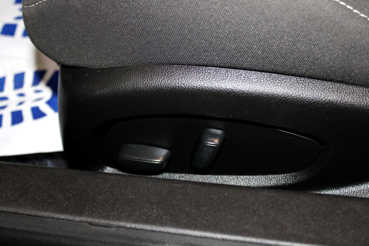 Used 2021 Chevrolet Camaro LT image 10