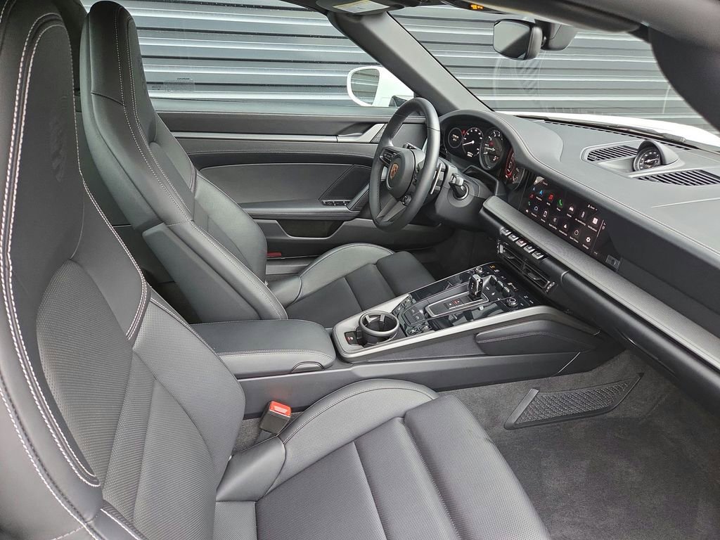 Certified 2024 Porsche 911 Targa 4 image 14