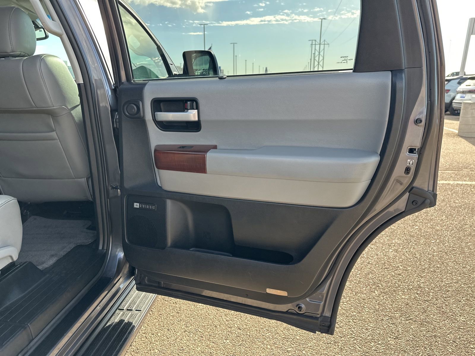 Used 2014 Toyota Sequoia Platinum AWD/4WD image 48