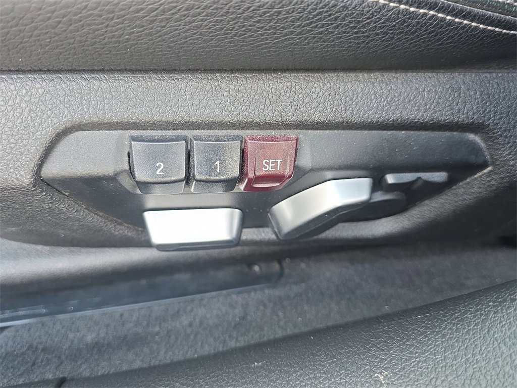 Used 2017 BMW 330i Sedan image 24