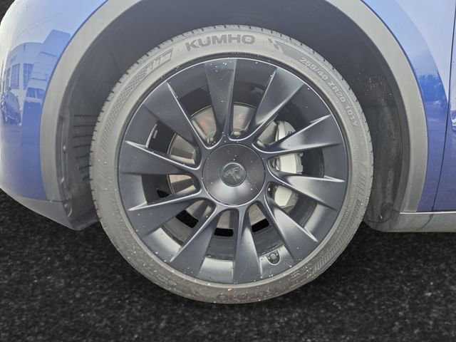 Used 2023 Tesla Model Y Long Range AWD/4WD image 4