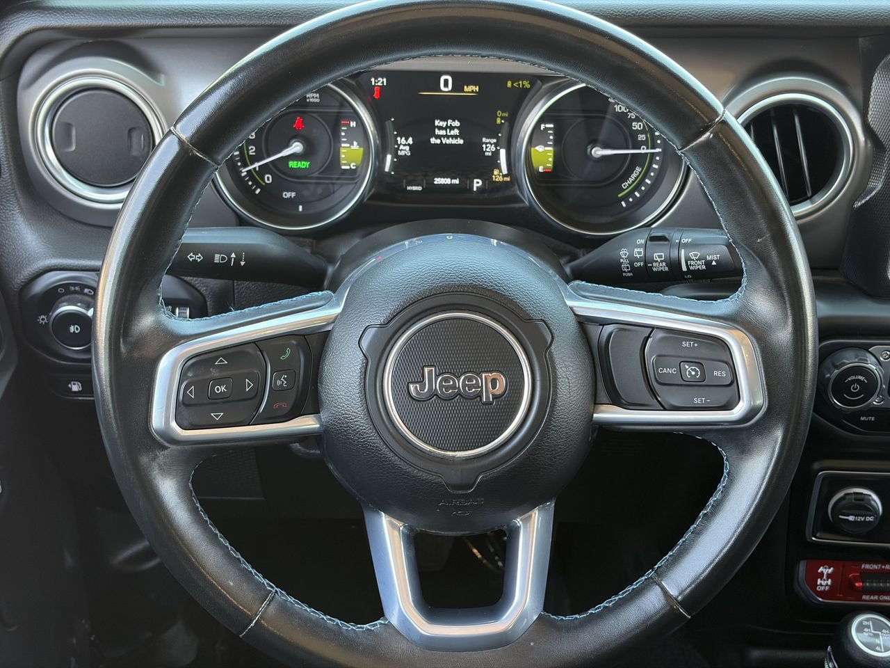 Used 2022 Jeep Wrangler Unlimited Rubicon 4xe w/ Steel Bumper Group AWD/4WD image 18