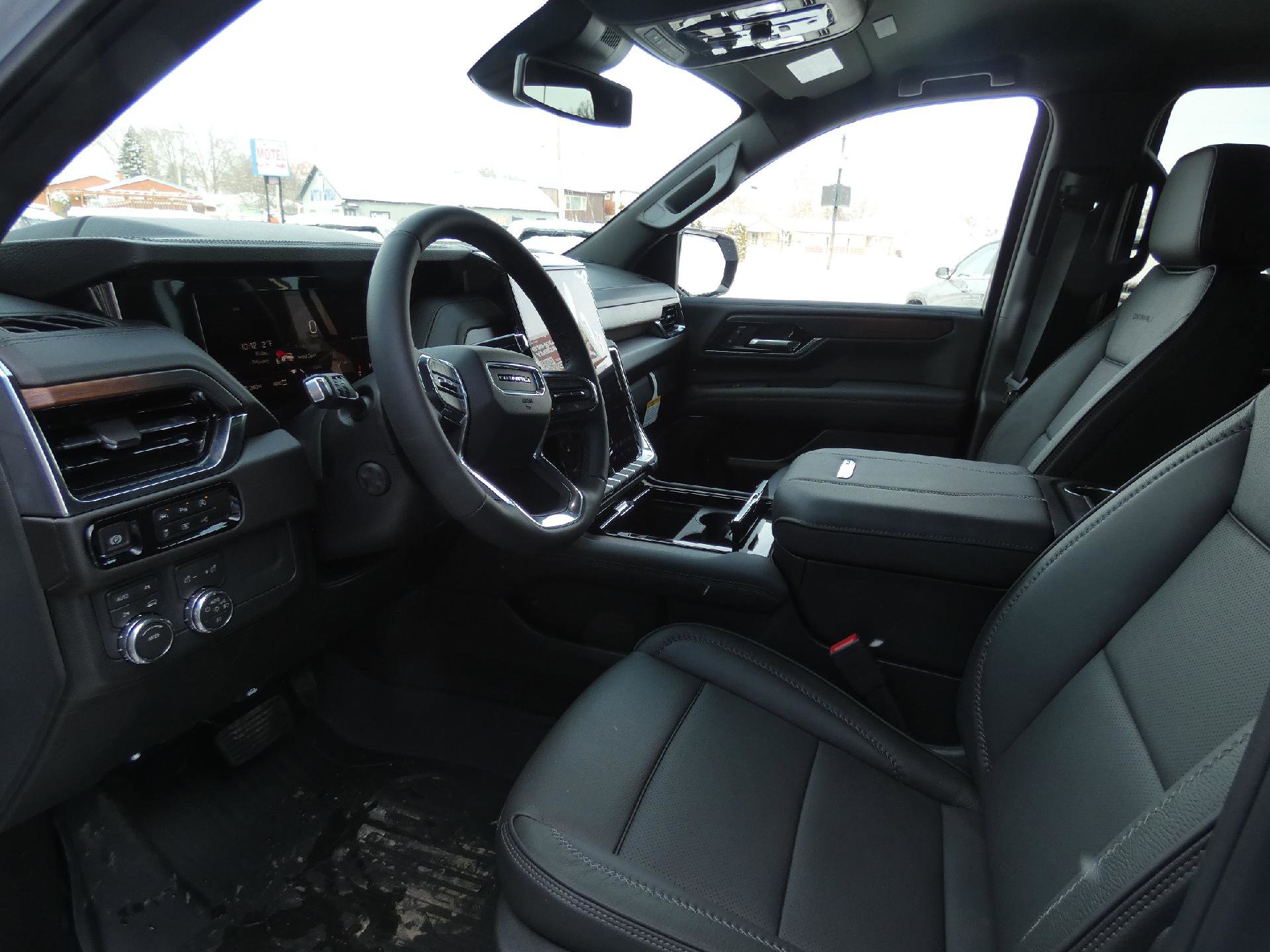 New 2026 GMC Yukon Denali w/ LPO, Floor Liner Package image 12