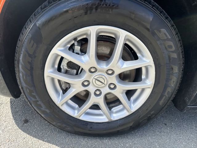 Used 2023 Chrysler Pacifica Touring-L image 13