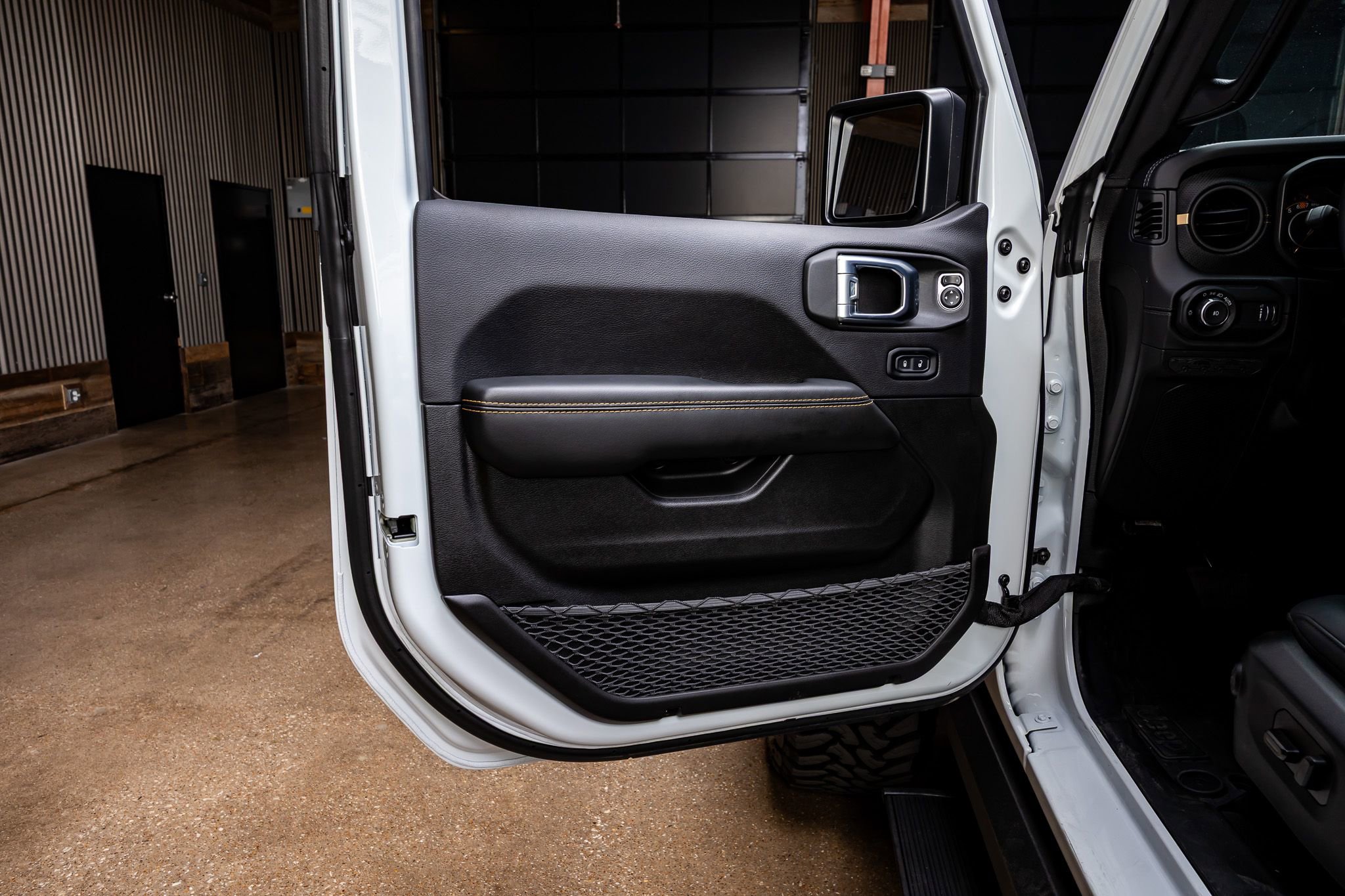 Used 2024 Jeep Wrangler Unlimited Rubicon 392 image 34