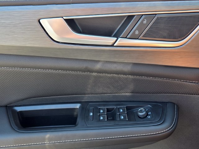 New 2026 Volkswagen Atlas Cross Sport SE FWD image 29