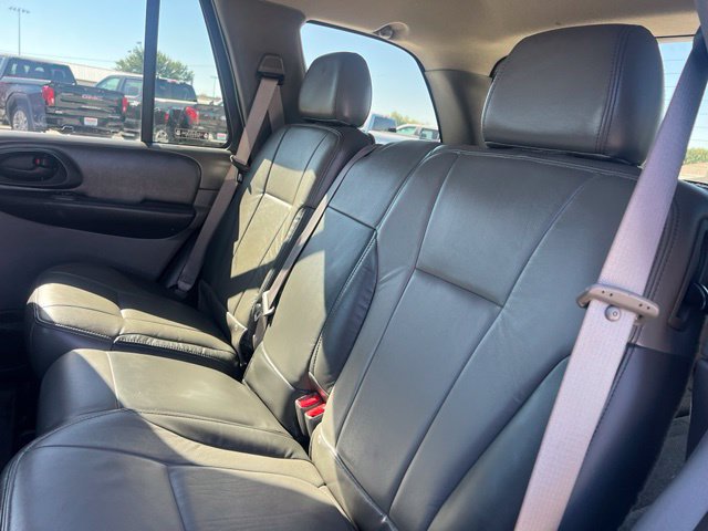 Used 2002 Chevrolet TrailBlazer LTZ AWD/4WD image 12