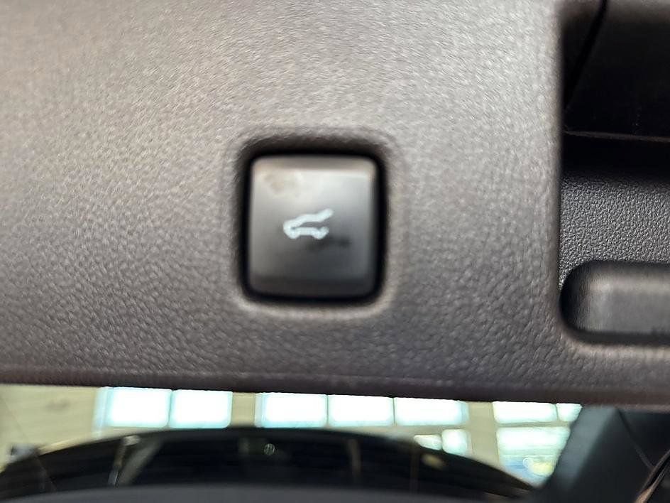 Used 2024 Ford Escape Active AWD/4WD image 31