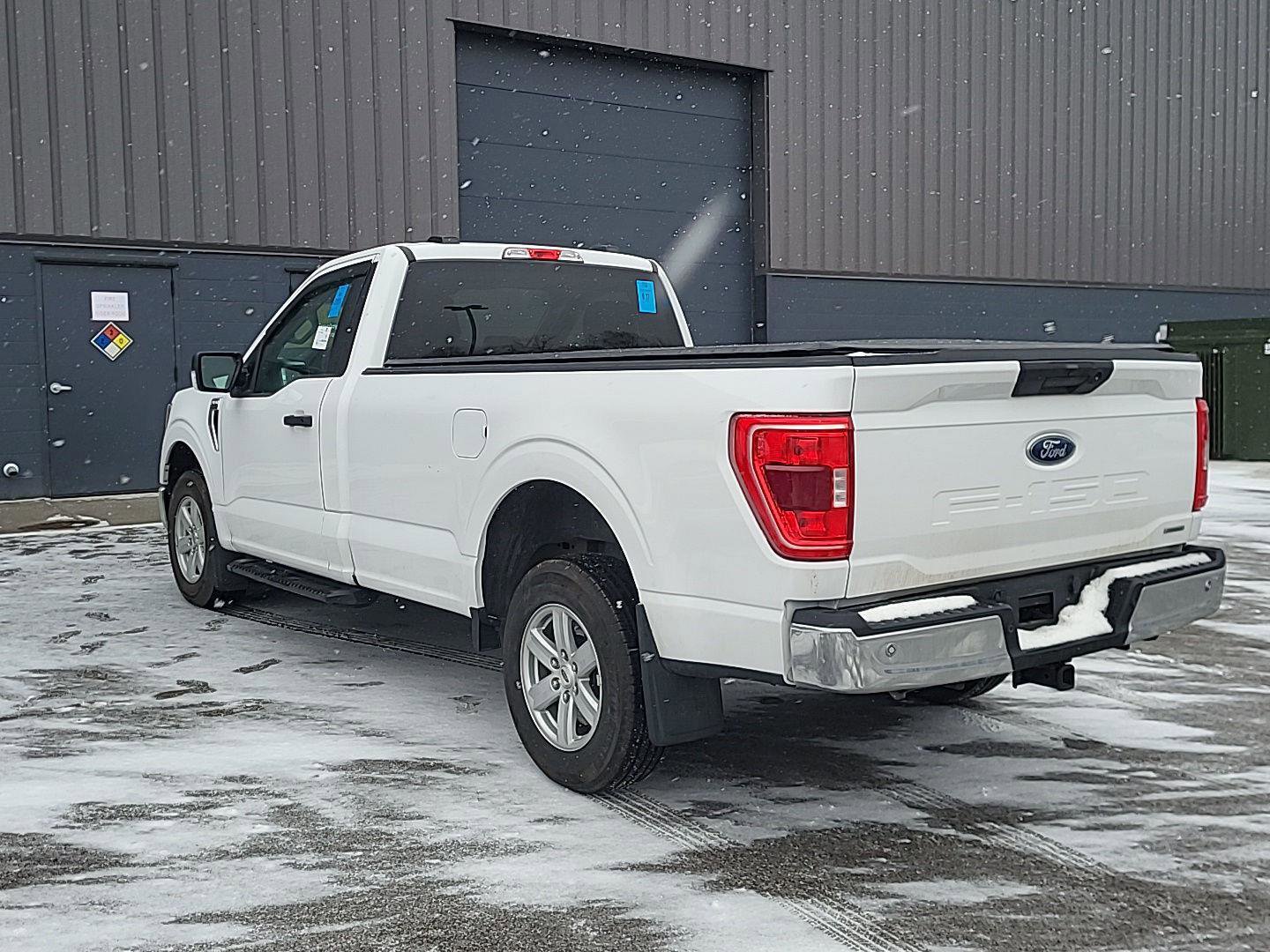 Used 2023 Ford F150 XLT w/ Trailer Tow Package image 5