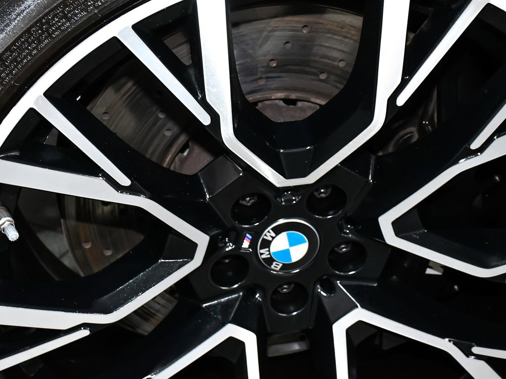Used 2022 BMW X5 M w/ Competition Package image 93