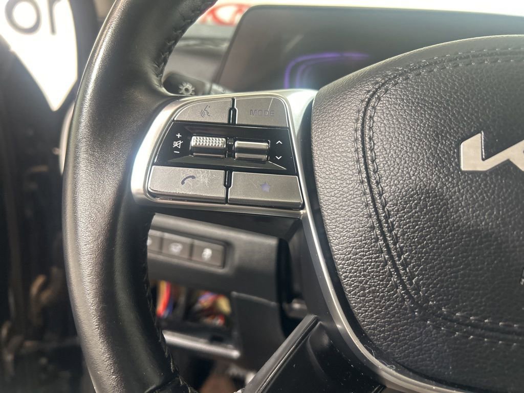 Used 2025 Kia Telluride S image 26