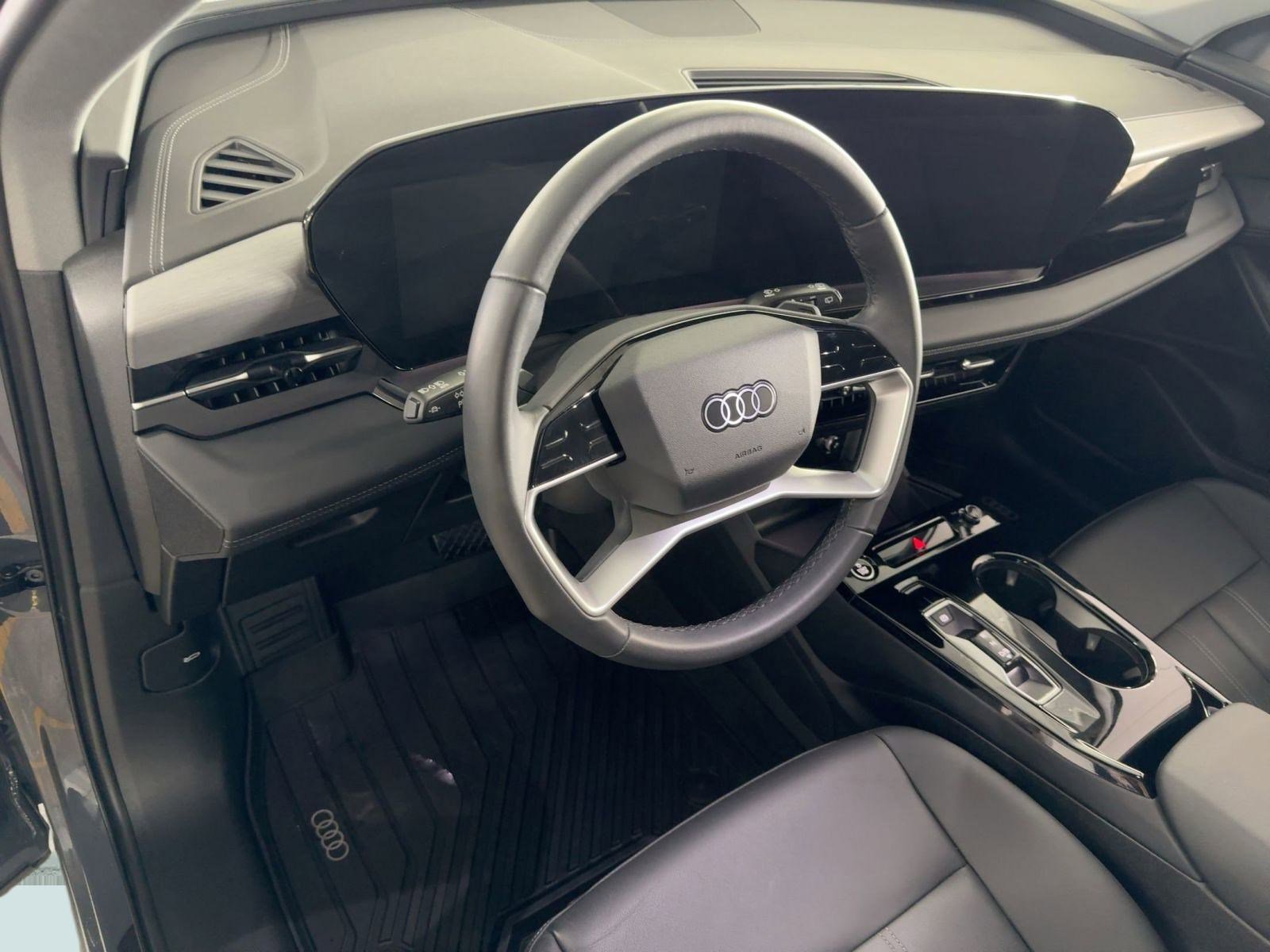 Used 2025 Audi Q6 e-tron Premium w/ Convenience Package image 4