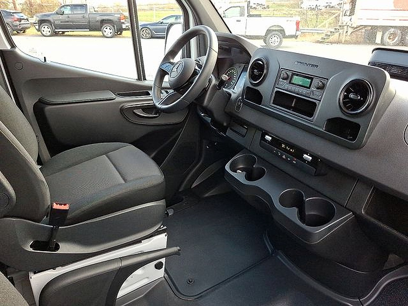 Used 2026 Mercedes-Benz Sprinter 2500 image 14