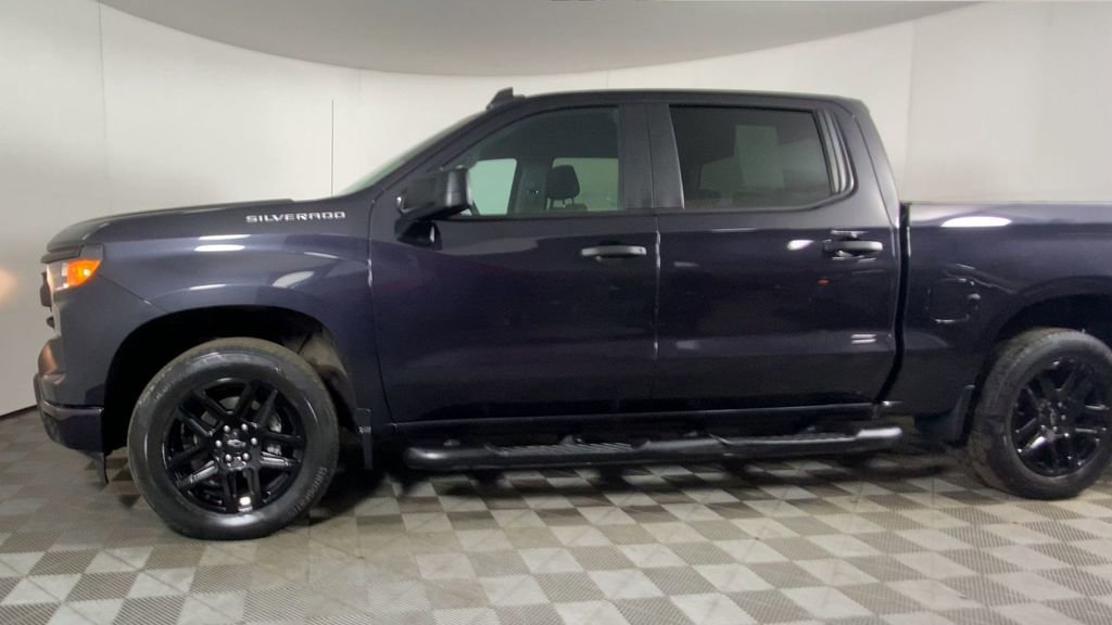 Used 2023 Chevrolet Silverado 1500 Custom image 7