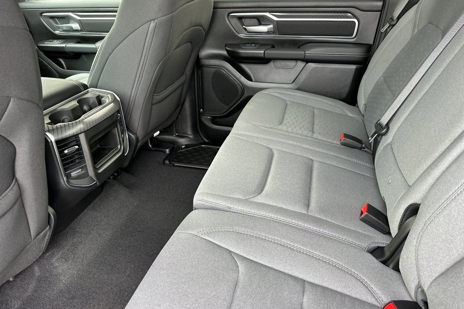 New 2026 RAM 1500 4x4 Crew Cab image 11