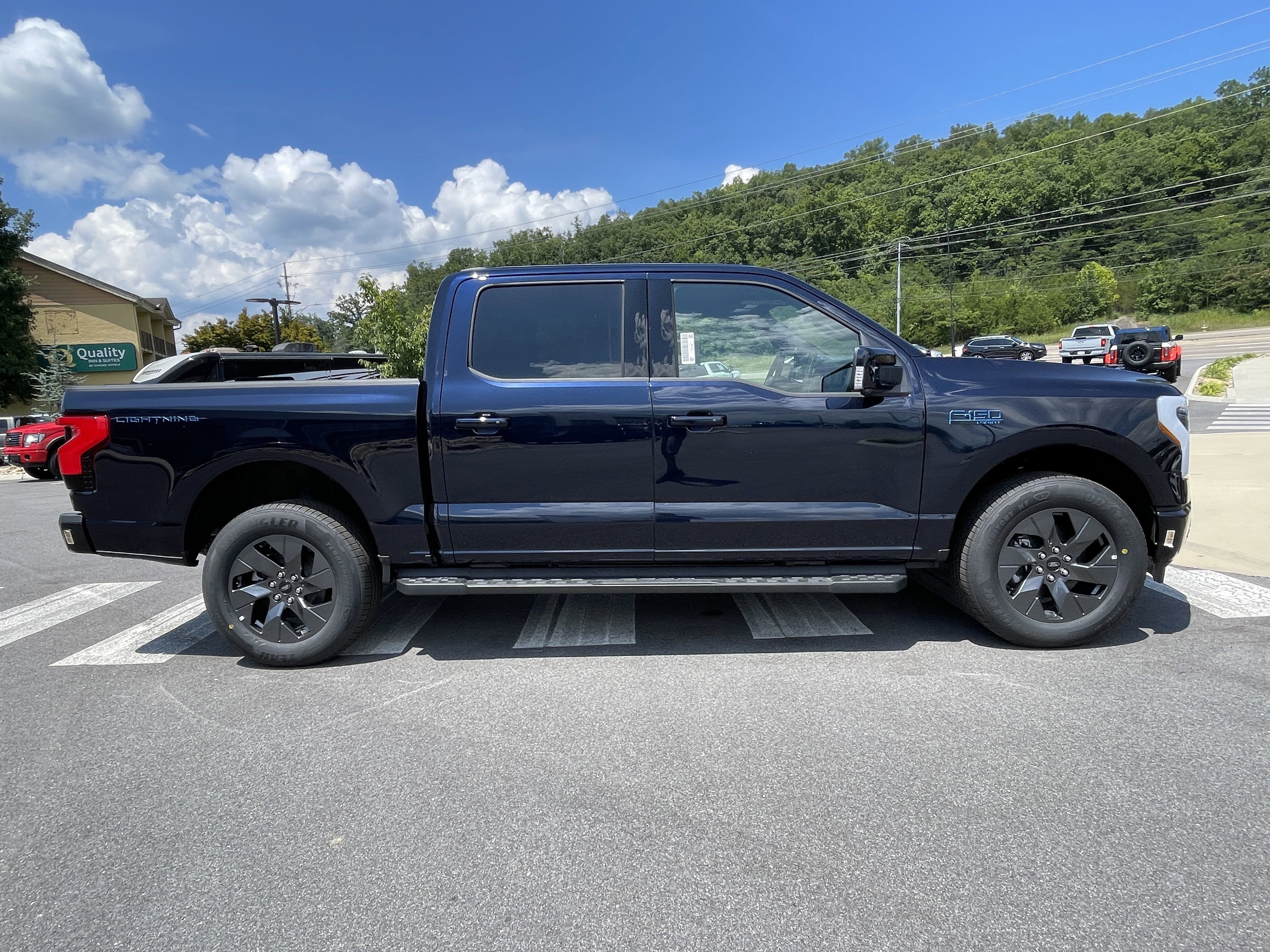 New 2025 Ford F150 Lightning Lariat AWD/4WD image 4