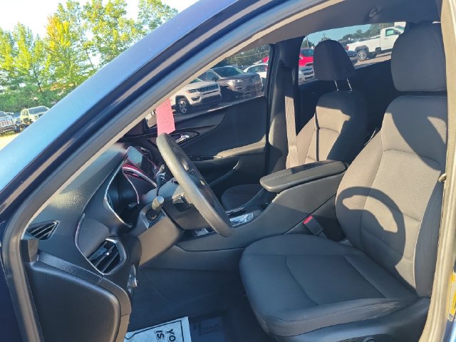 Used 2020 Chevrolet Malibu LT FWD image 9