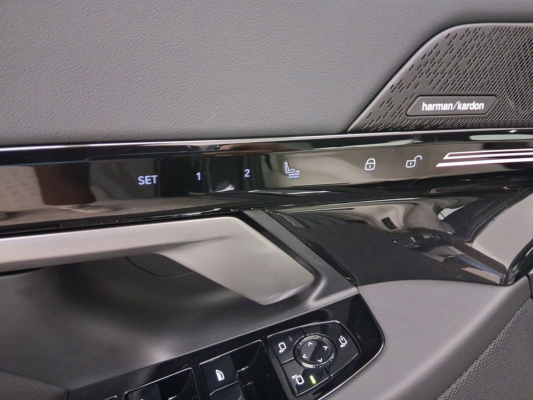 New 2026 BMW 530i w/ Premium Package image 16