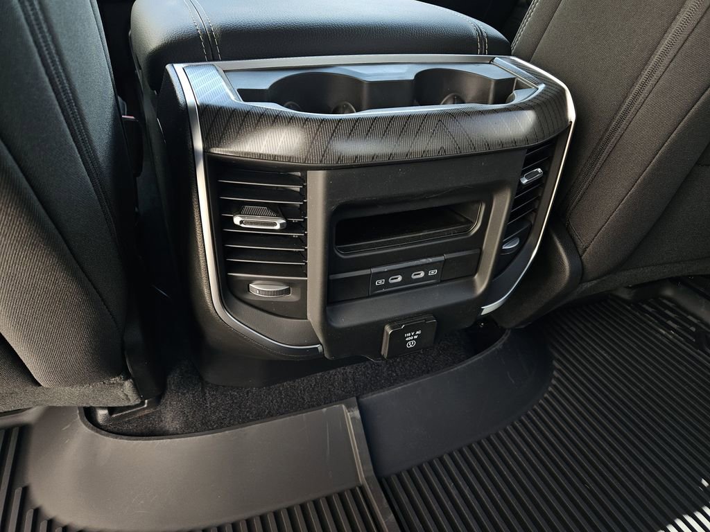 New 2026 RAM 1500 4x4 Crew Cab image 10