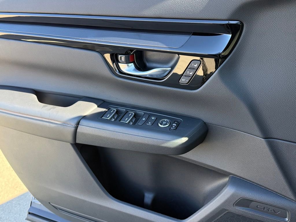 Certified 2026 Honda CR-V Sport Touring image 32