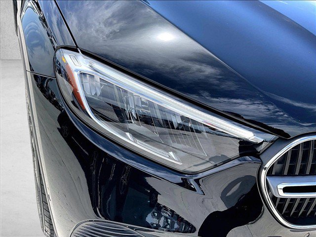 Used 2026 Mercedes-Benz GLC 350e 4MATIC image 30