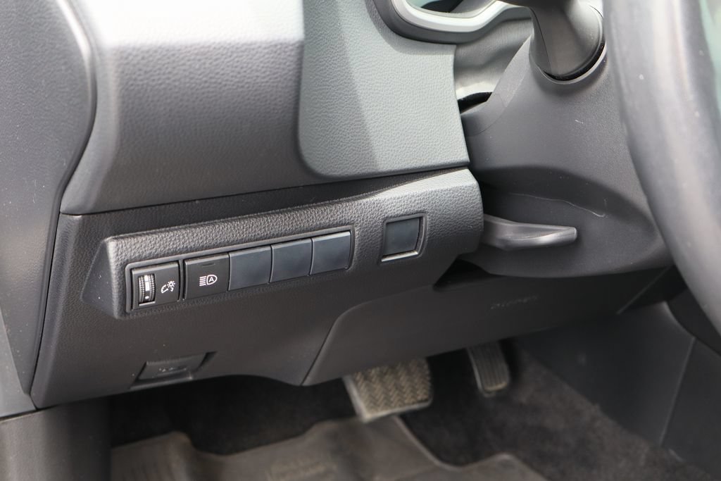 Used 2020 Toyota Corolla XSE FWD image 12