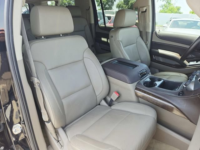 Used 2015 Chevrolet Suburban LT RWD image 18